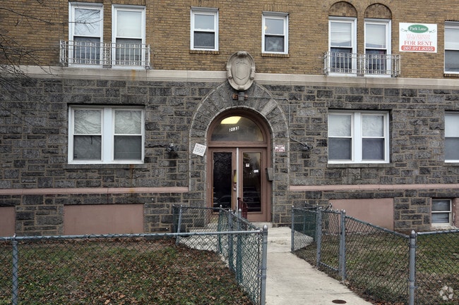 Edificio - Parklane Apartments