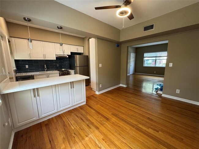 Photo - 725 NE 91st St Unit 1D