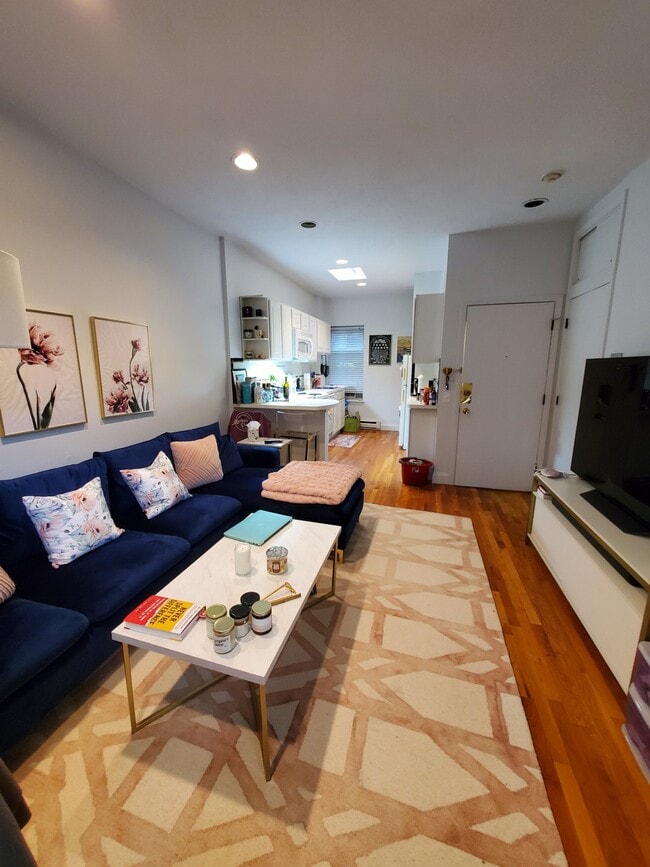 Photo - 57 Westland Ave Unidad 9