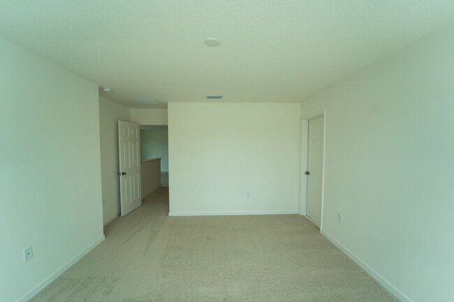 Photo - 1673 Swan Swim Dr