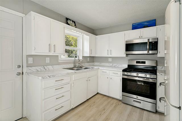 Photo - 4808 Sherwood Dr