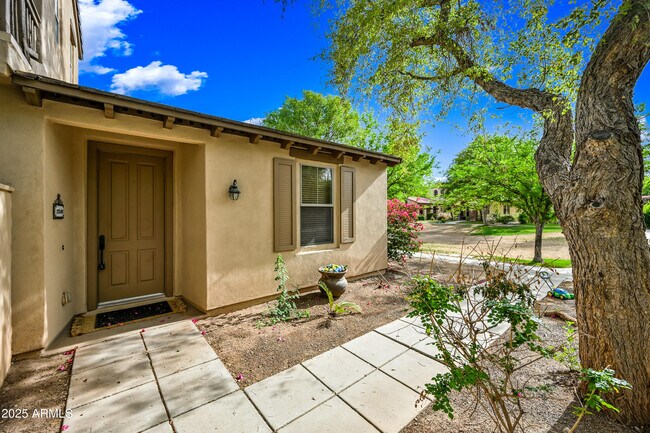 Photo - 15340 W Dahlia Dr