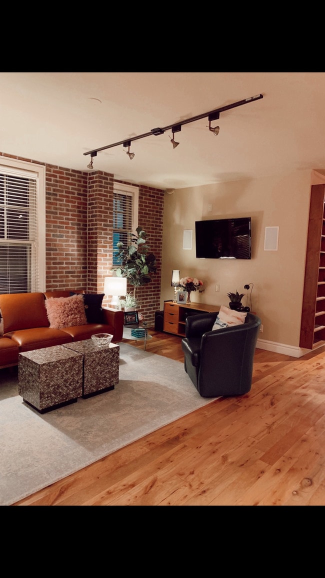 Building Photo - 29 S State St Unit Apt 308