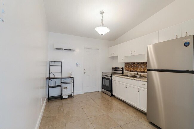 Photo - 630 NW 15th Terrace Unit 1-2