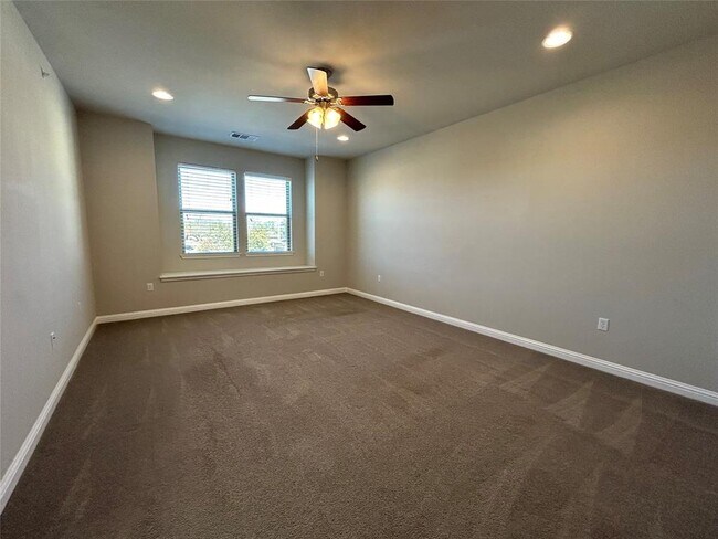 Photo - 13800 Lyndhurst St Unidad 233