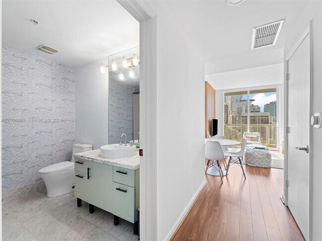 Photo - 244 Biscayne Blvd Unit 3105