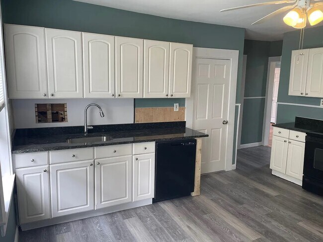 Photo - 73 School St Unit 2