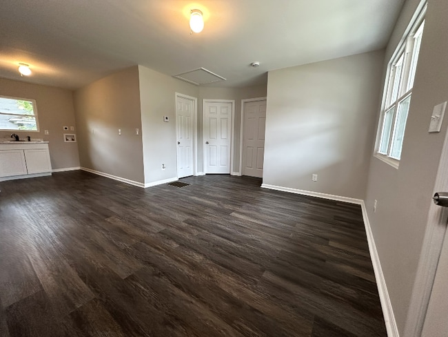 Photo - 1109 4th Ave W Unidad A