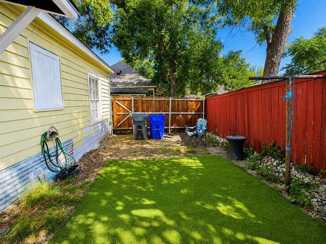 Photo - 1209 N Carroll Ave
