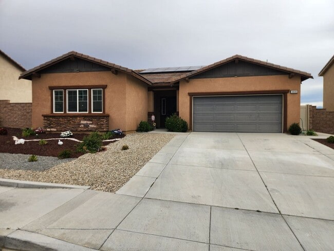 Photo - Upgraded Level Entry Home with Mountain Views!