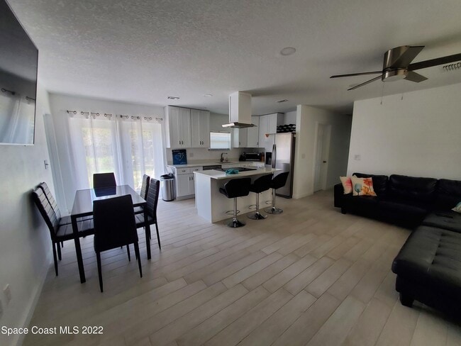 Photo - 114 Harris Blvd