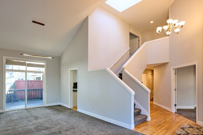 Photo - 10028 124th Ave NE