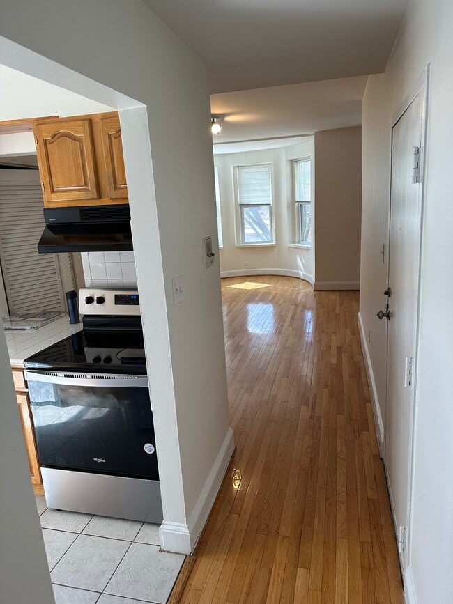 Photo - 1013 P St NW Unit AptC