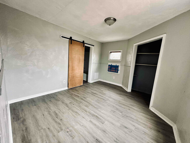 Building Photo - 416 NW Euclid Ave Rental