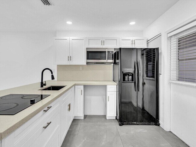 Photo - 2451 SW 82nd Ave Unit 108