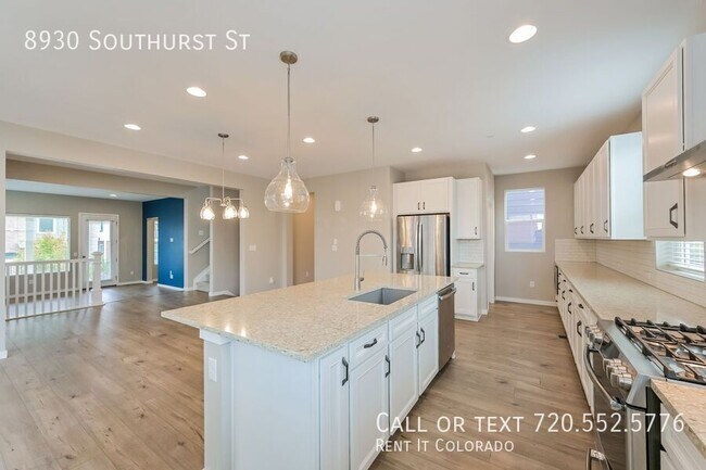 Photo - 8930 Southurst St