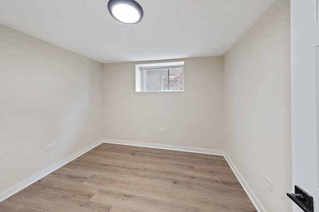 Photo - 4737 N Kildare Ave Unit G