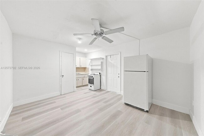 Photo - 596 NW 109th St Unidad 1
