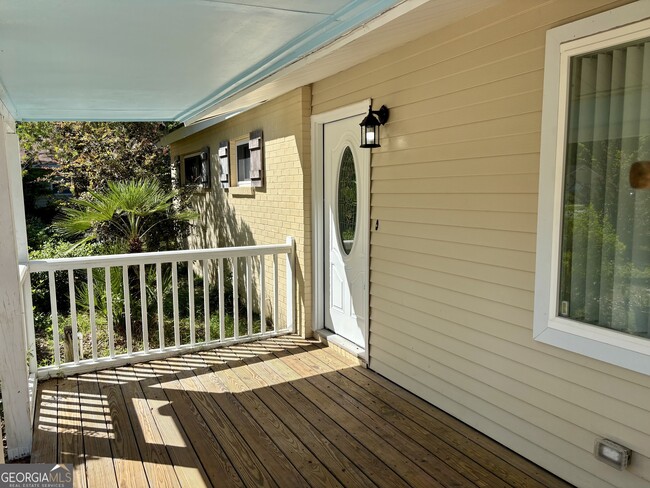 Photo - 212 Gunter St