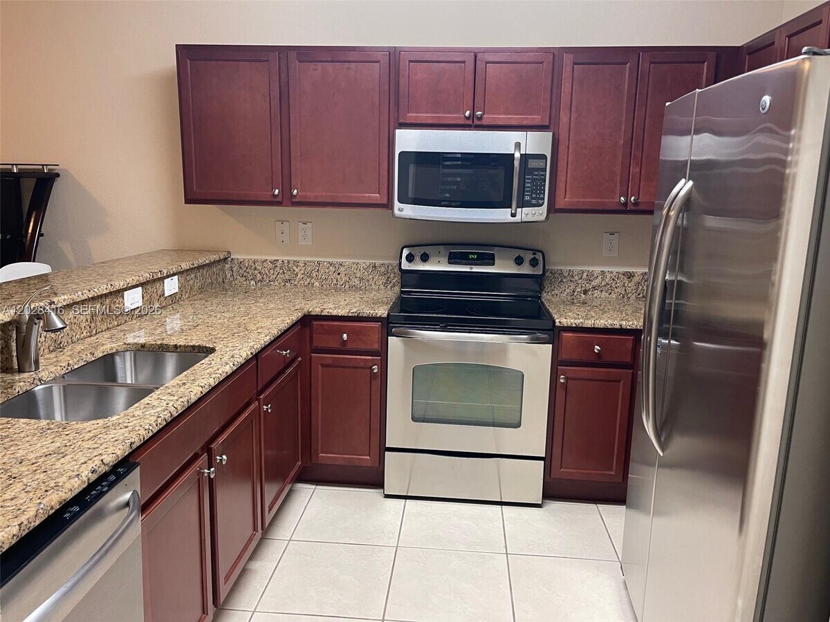 Photo - 11601 NW 89th St Unit 225