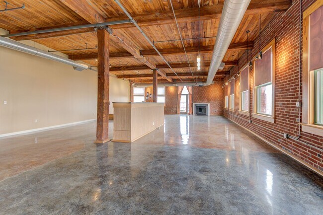 Photo - Huge Luxury 2 Story Condo with Private Roo... Unit 505