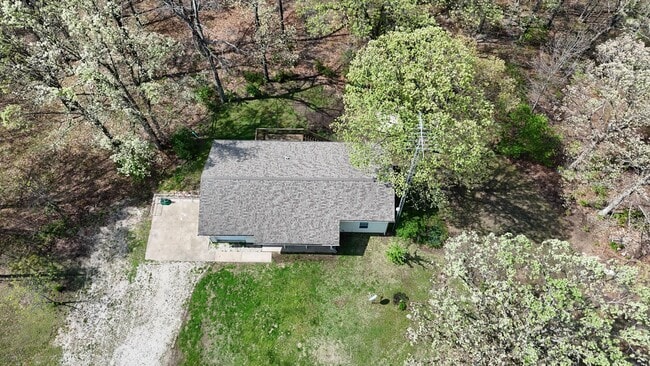 Photo - Cozy 2 Bed Home Near Lake of the Ozarks