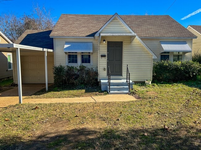 Building Photo - 212 N 43rd St