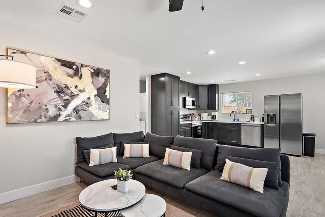 Photo - 3645 S 18th St Apartment Unit ID1244349P