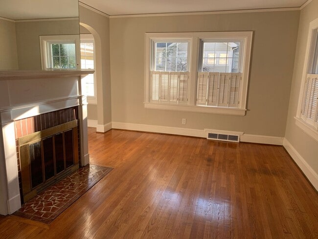 Photo - COMING SOON! 4 Bedroom (with office)-3 Bath- Pets negotiable