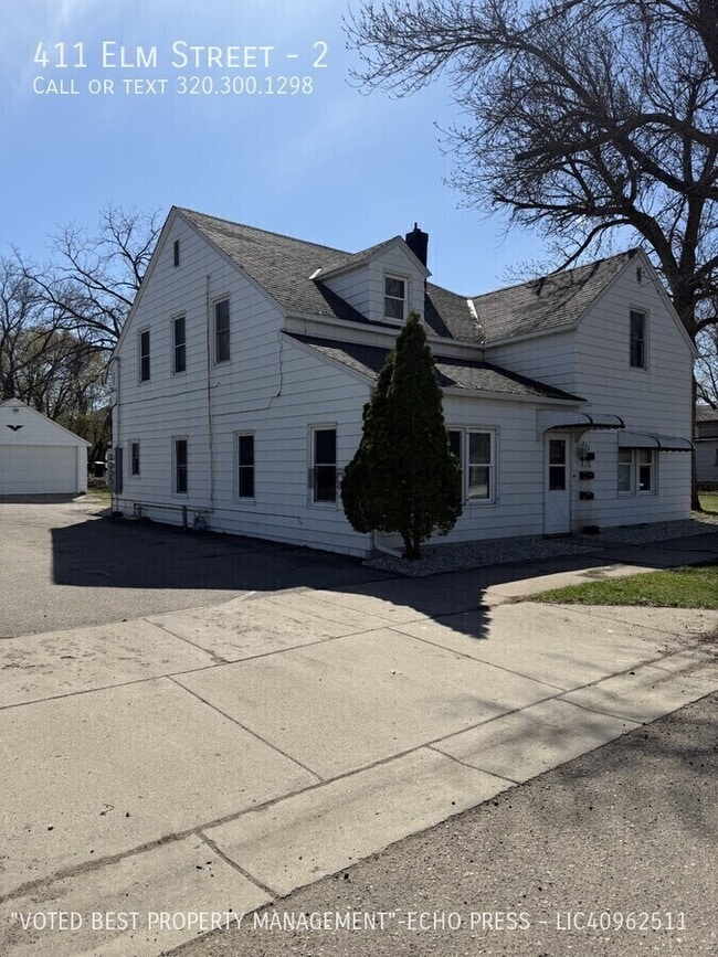 Building Photo - 411 Elm St Unit 2
