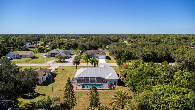 Photo - 608 Richmond Ave N