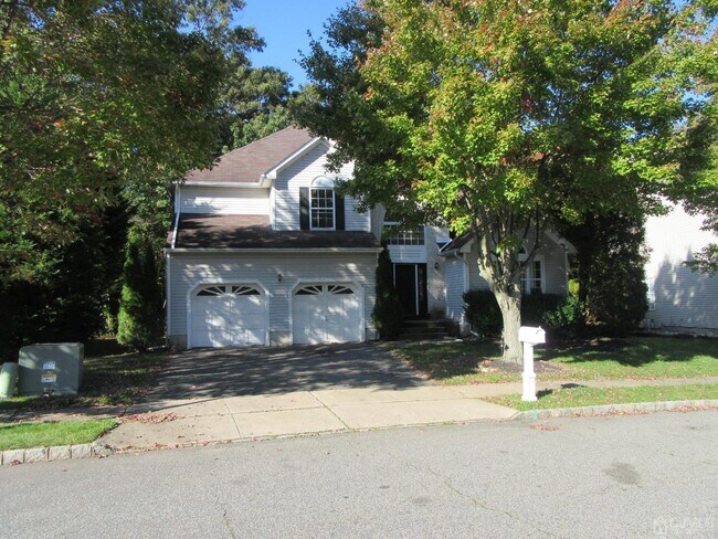 Photo - 70 Winding Brook Dr House