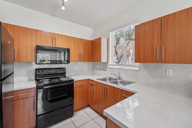 Seascape Pointe Townhomes