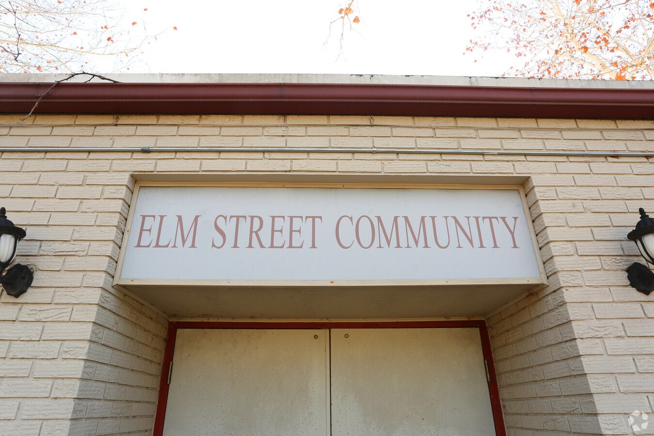 Photo - Elm Street Community