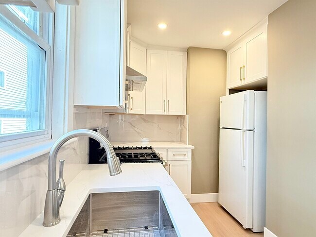 Photo - 21 High St Unit 1