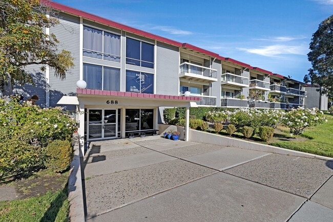 Bright and modern one bedroom one bathroom... - Bright and modern one bedroom one bathroom... Condo Unit 112