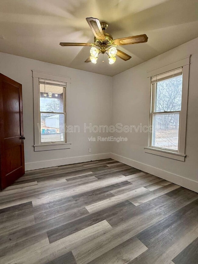 Photo - 530 W Orchard Dr