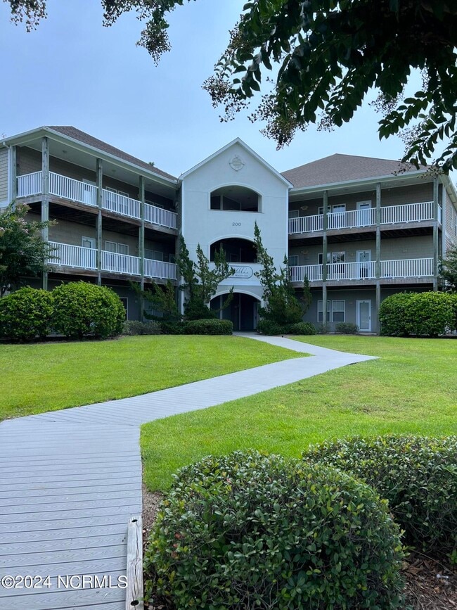 200 Lighthouse Ln 2d3  
