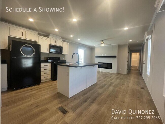 Photo - 701 Mill St