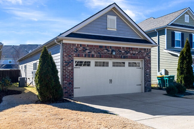 Photo - 1018 Hemlock Dr