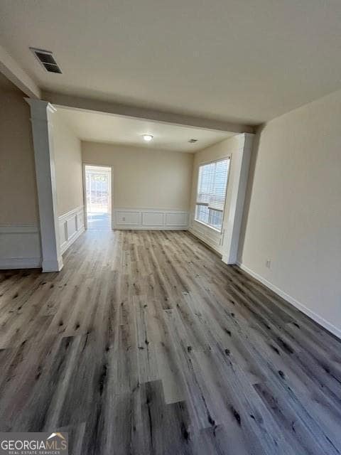 Photo - 915 Wendlebury Ct