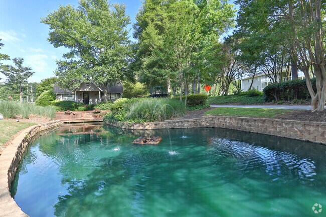 Roper Mountain Woods Apartments