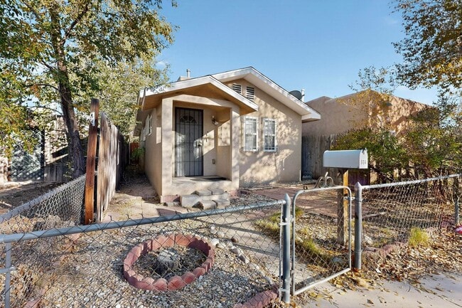 Photo - Historic Bungalow House 2/bd 1/ba 730/sf