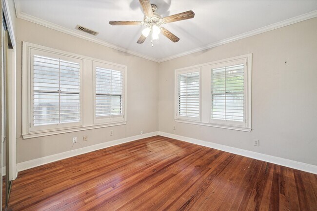 321 W 13th St