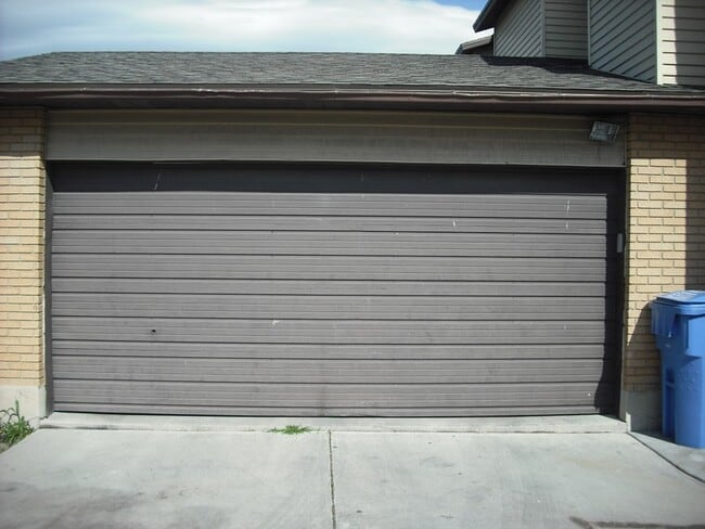Photo - 1380 W 6235 S