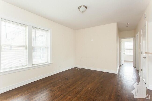 Building Photo - 0 bedroom in Chicago IL 60613 Unit 3810-2W Rental