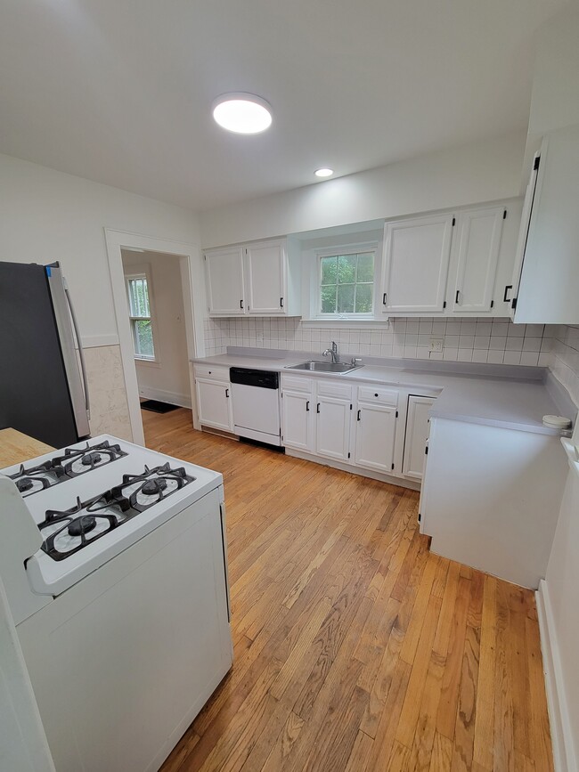 Photo - 112 Alden St