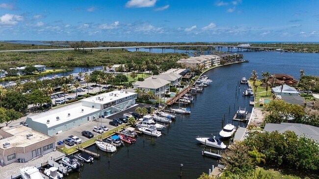23 Royal Palm Pl Unit B