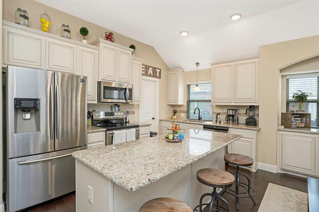 Photo - 4213 Sweet Clover Ln