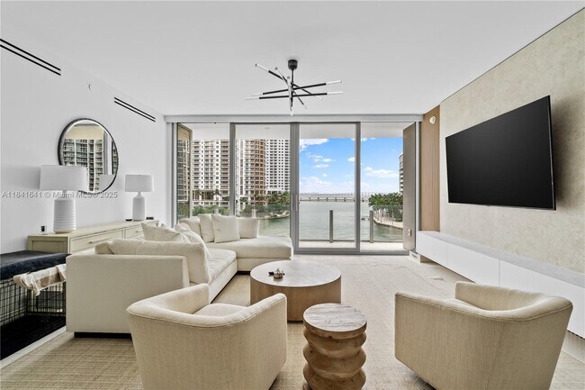Building Photo - 300 Biscayne Blvd Way Unit 1103 Rental
